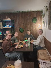 Senior German Students Celebrate at Annual Restaurant Trip